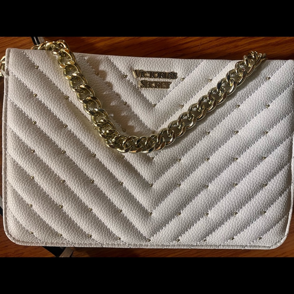 White Victoria secret bag🤍